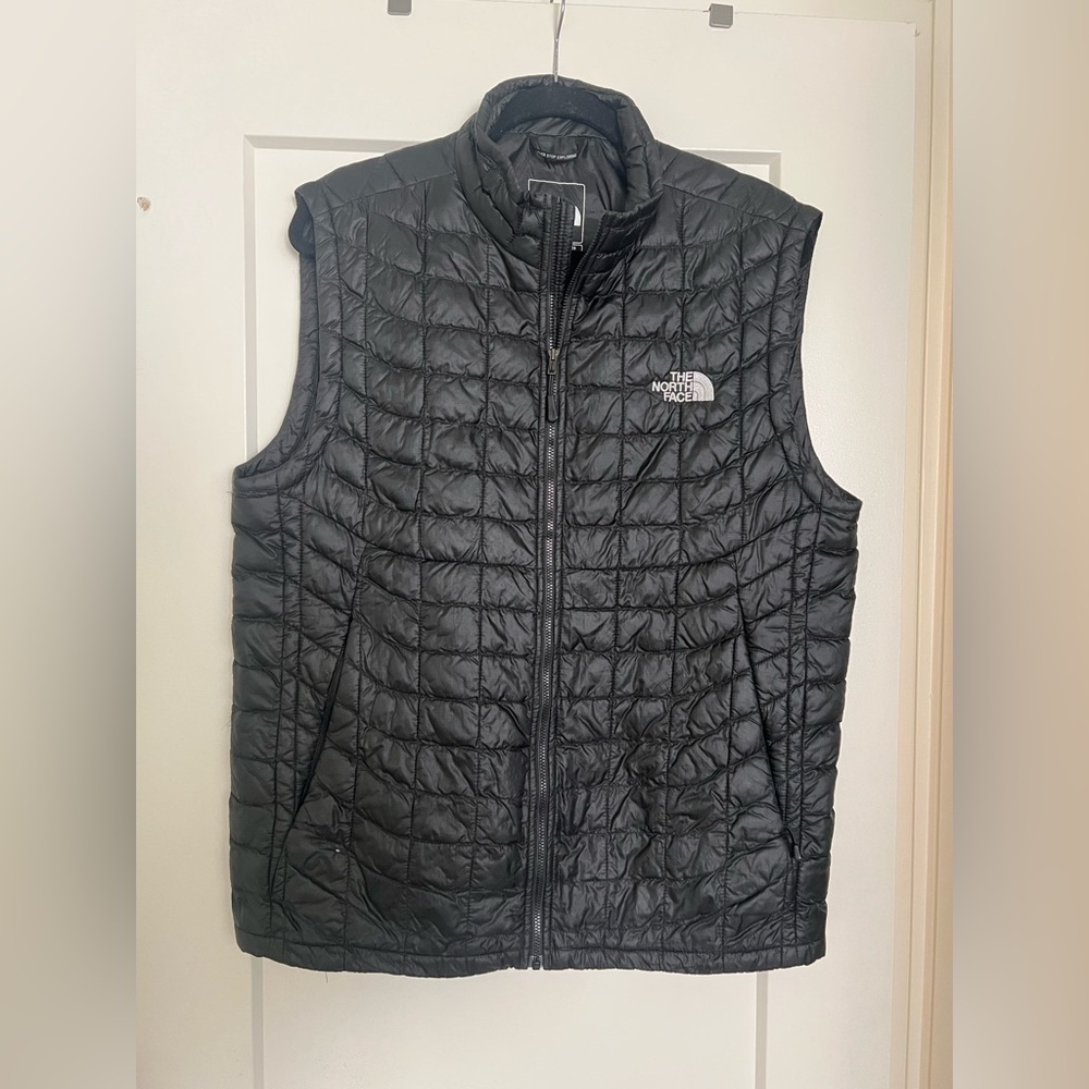 The North Face men’s thermball vest